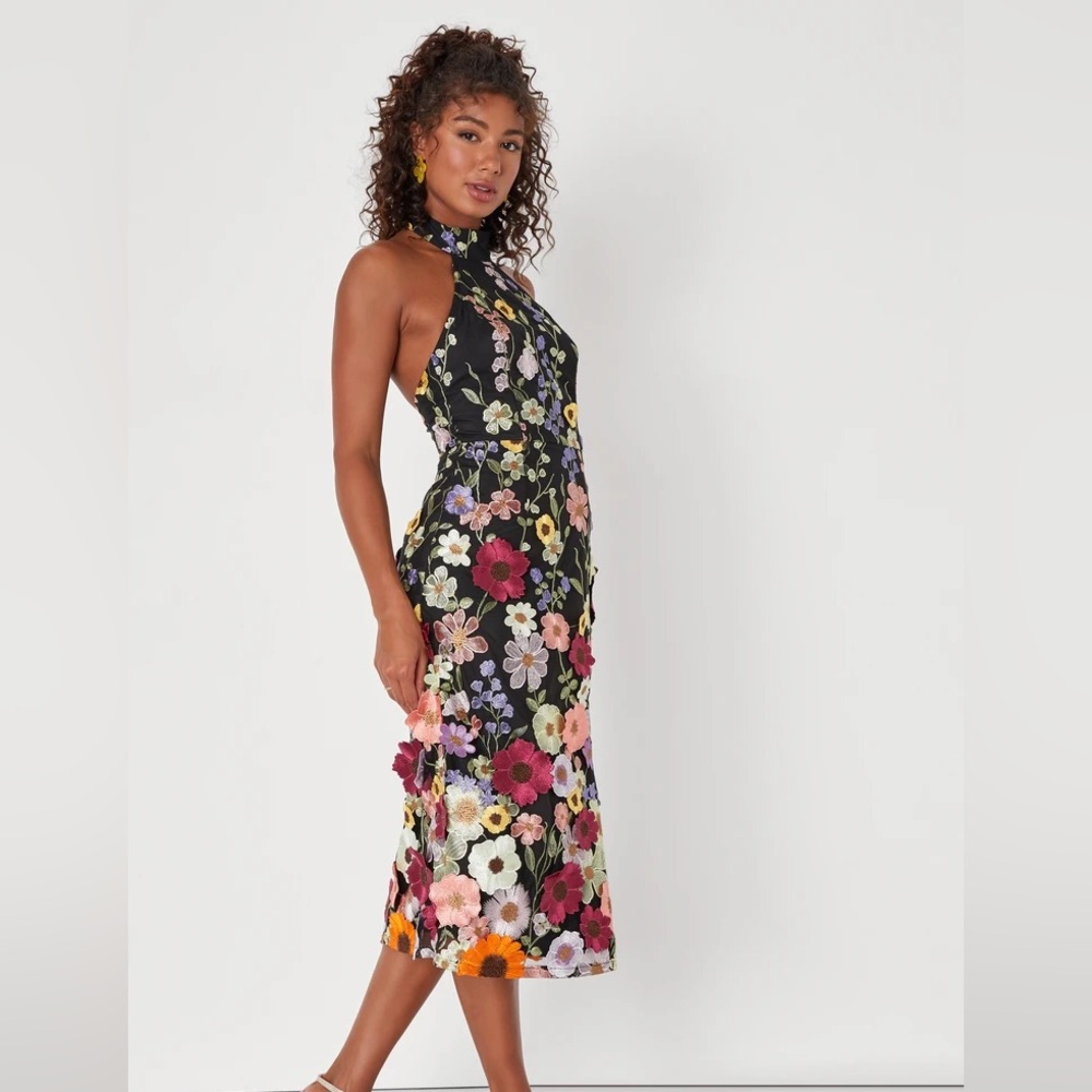 Women’s NWT Lulus Unique Impression Black 3D floral embroidered midi dress-Small - Picture 3 of 9